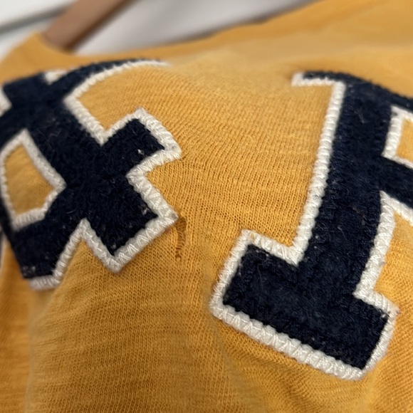 Mens y2k Vintage Abercrombie Patch Logo Tee Shirt - Picture 4 of 4